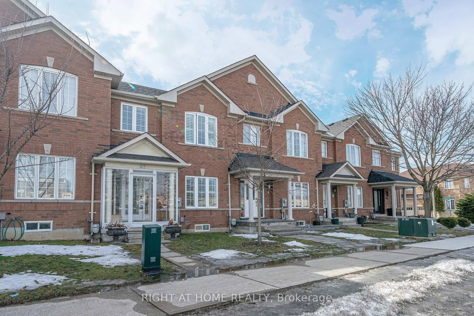 47 Davos Road - Image 3