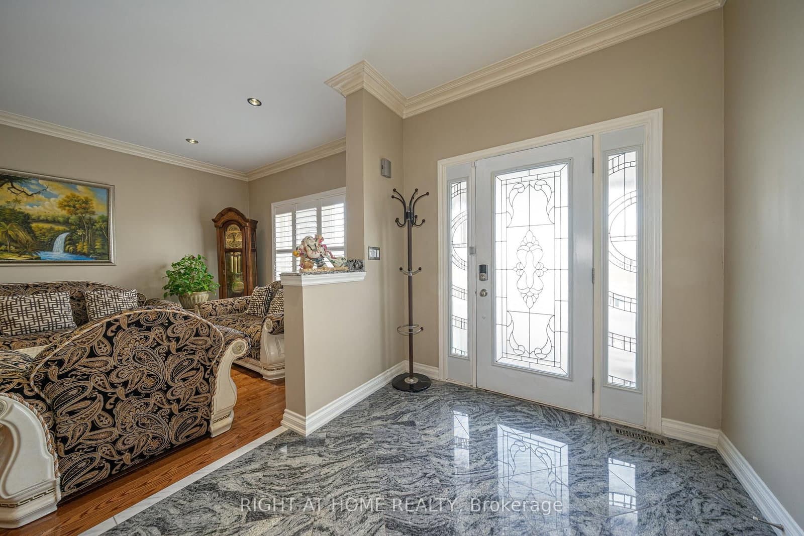 47 Davos Road - Image 6