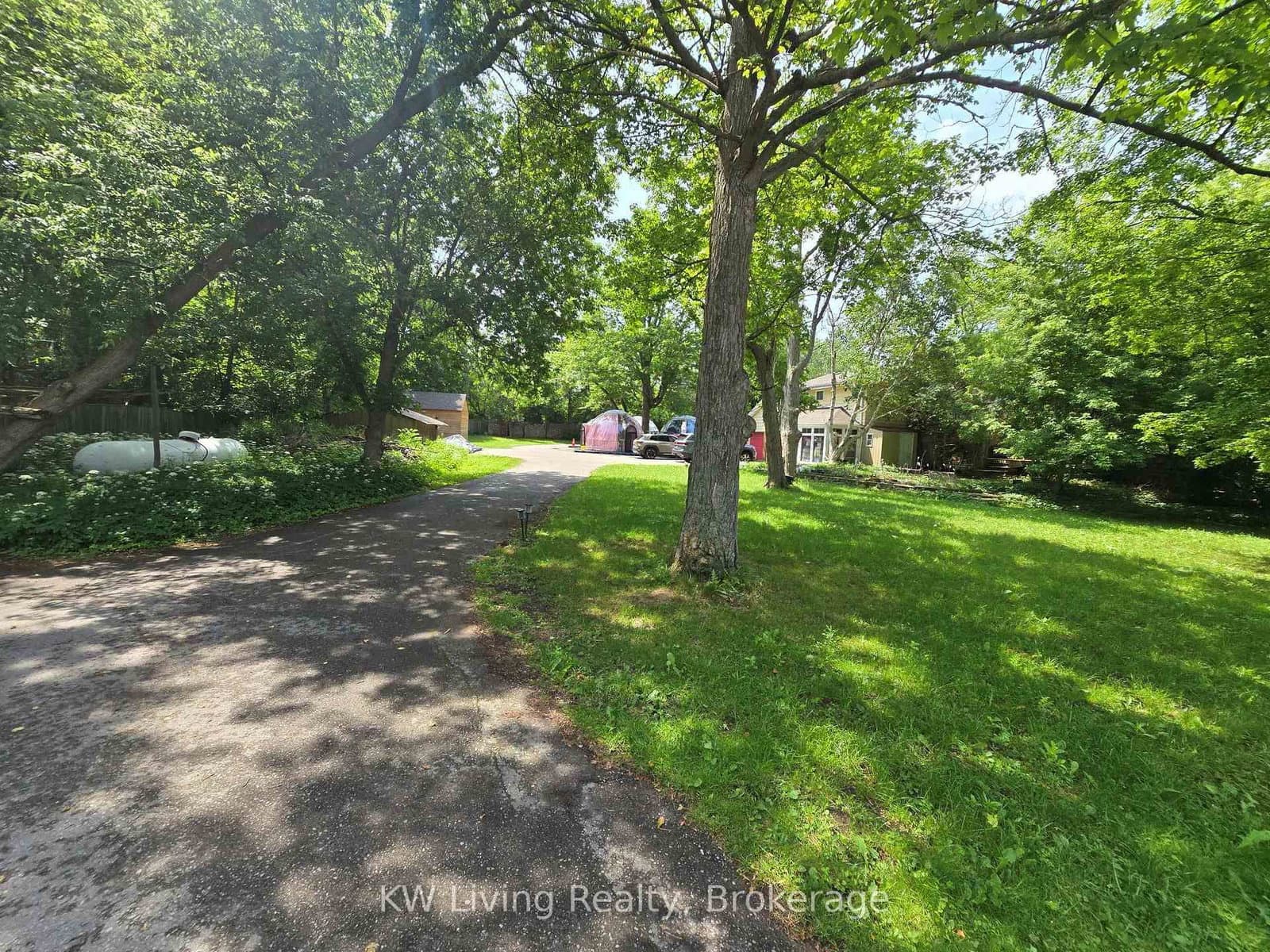 1 Campbell Court - Image 5