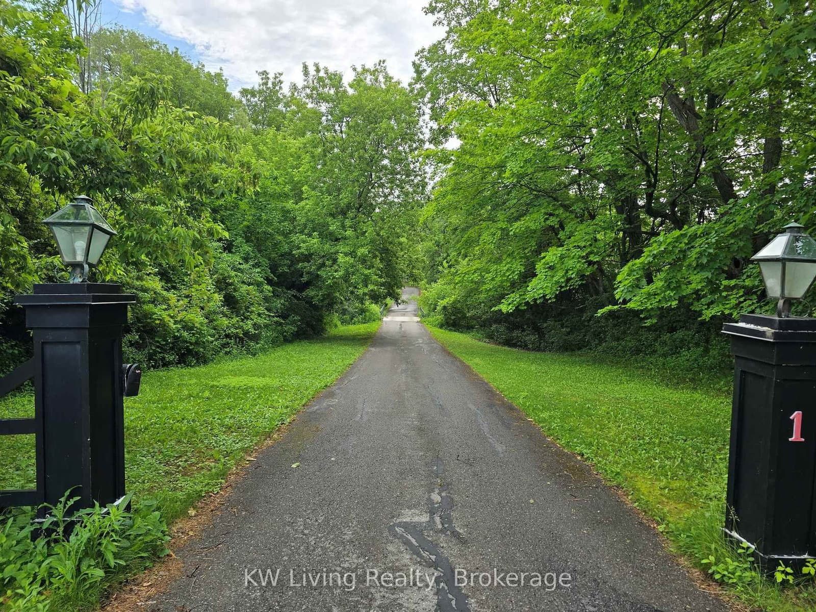 1 Campbell Court - Image 4