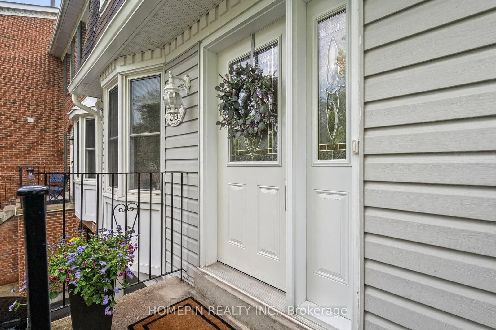 86 Confederation Way - Image 2