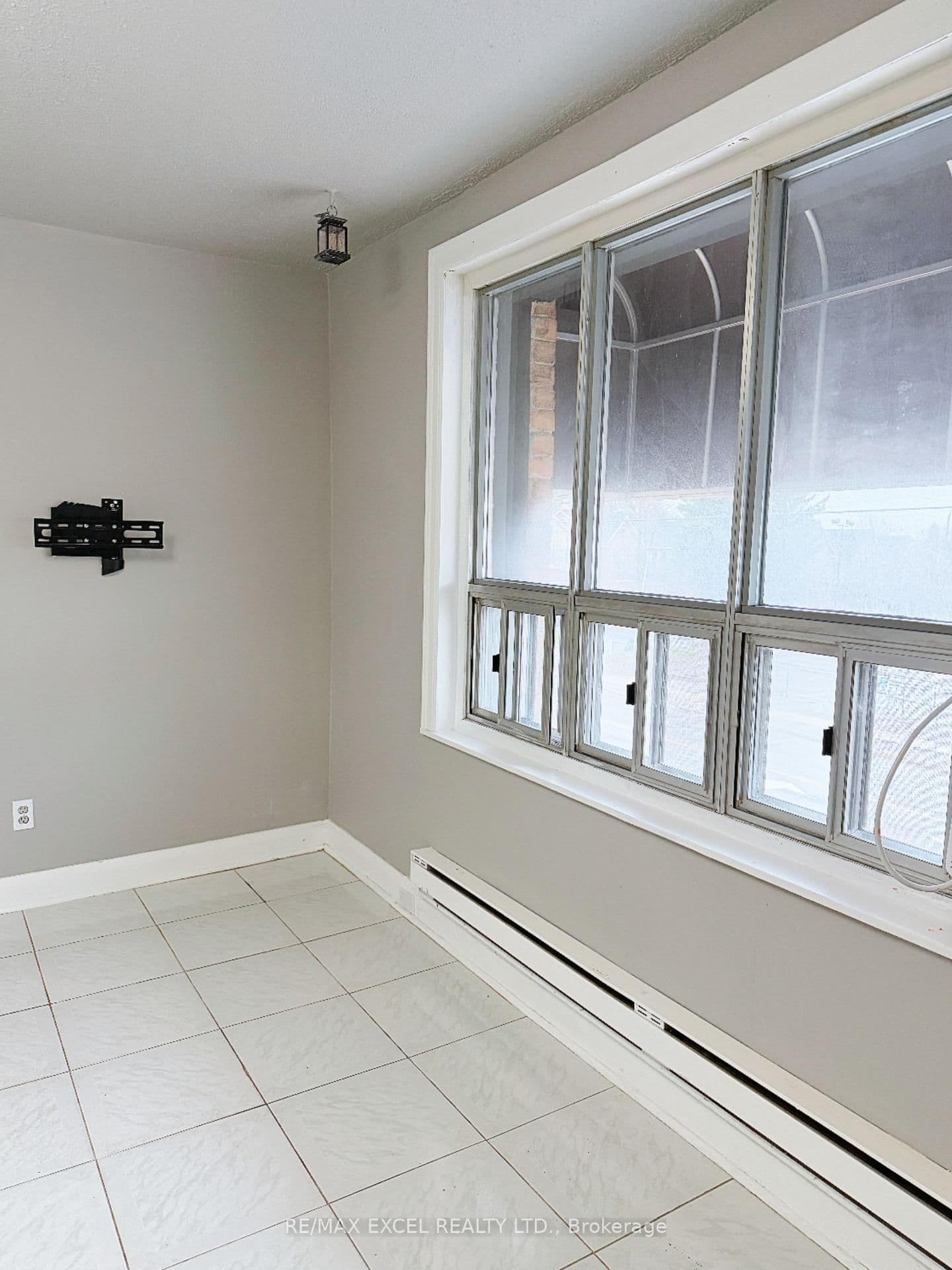 348 Main Street N, Unit 2A - Image 3