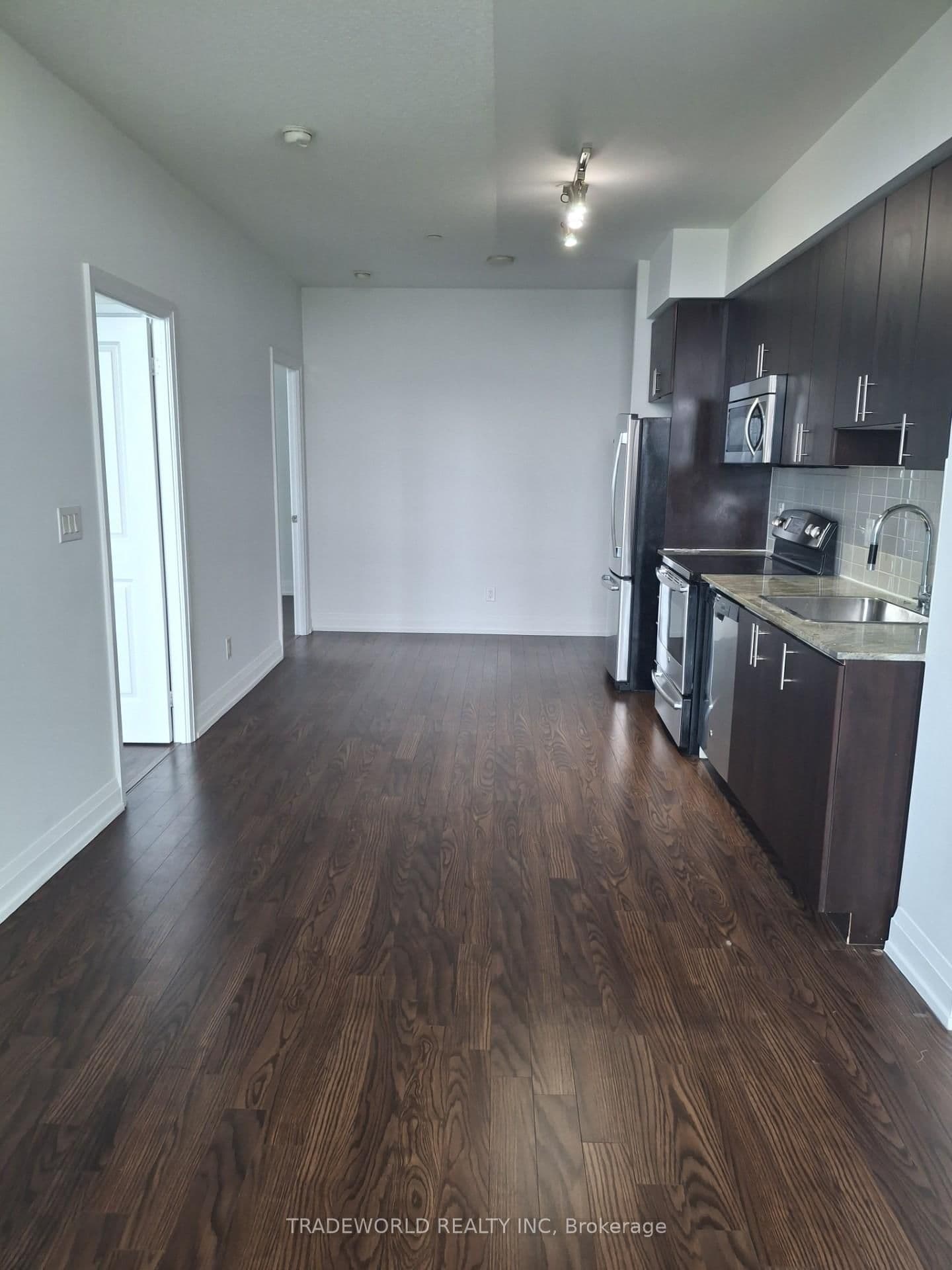 7171 Yonge Street, Unit #901 - Image 5