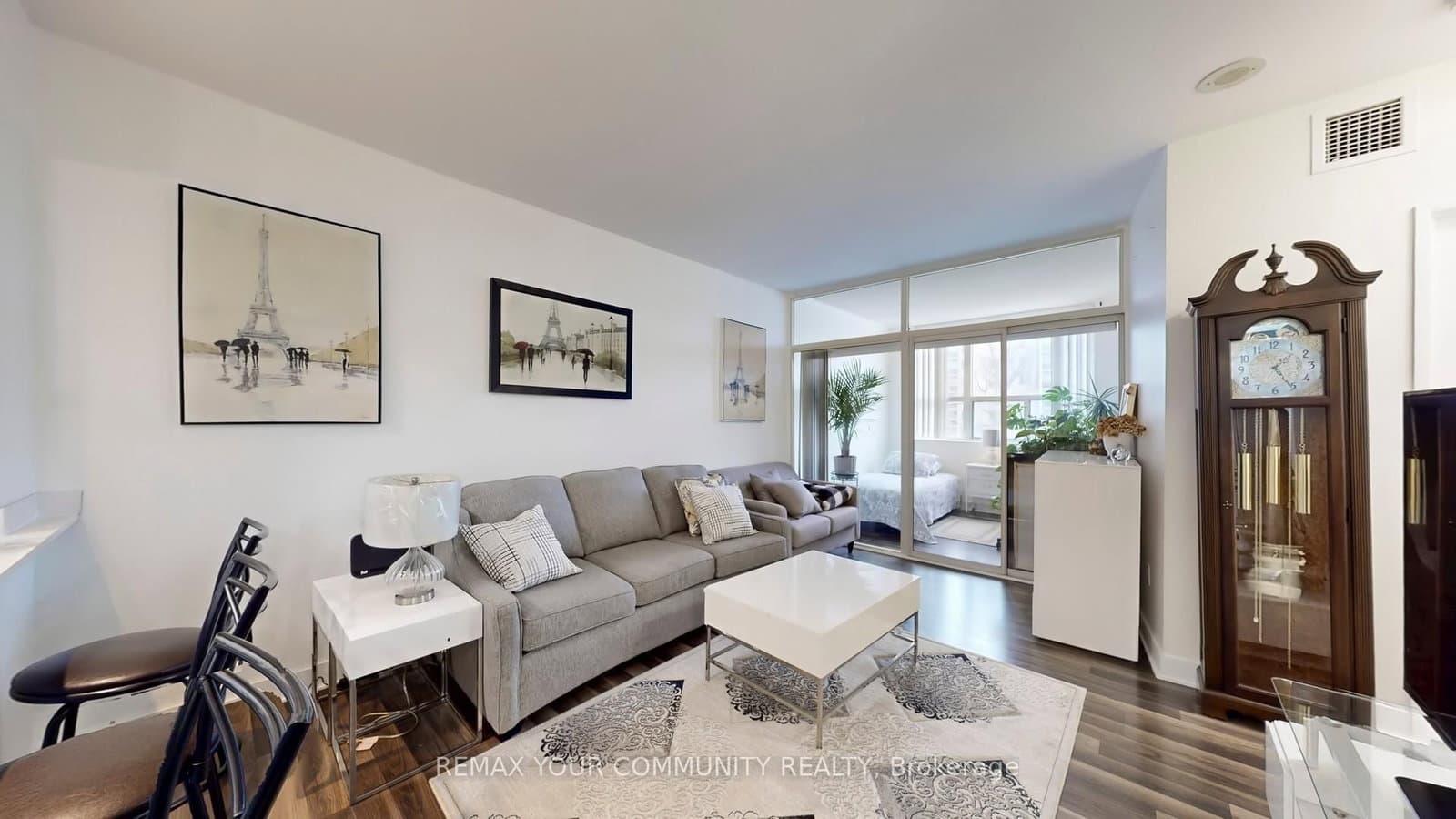 7398 Yonge Street, Unit 111 - Image 2