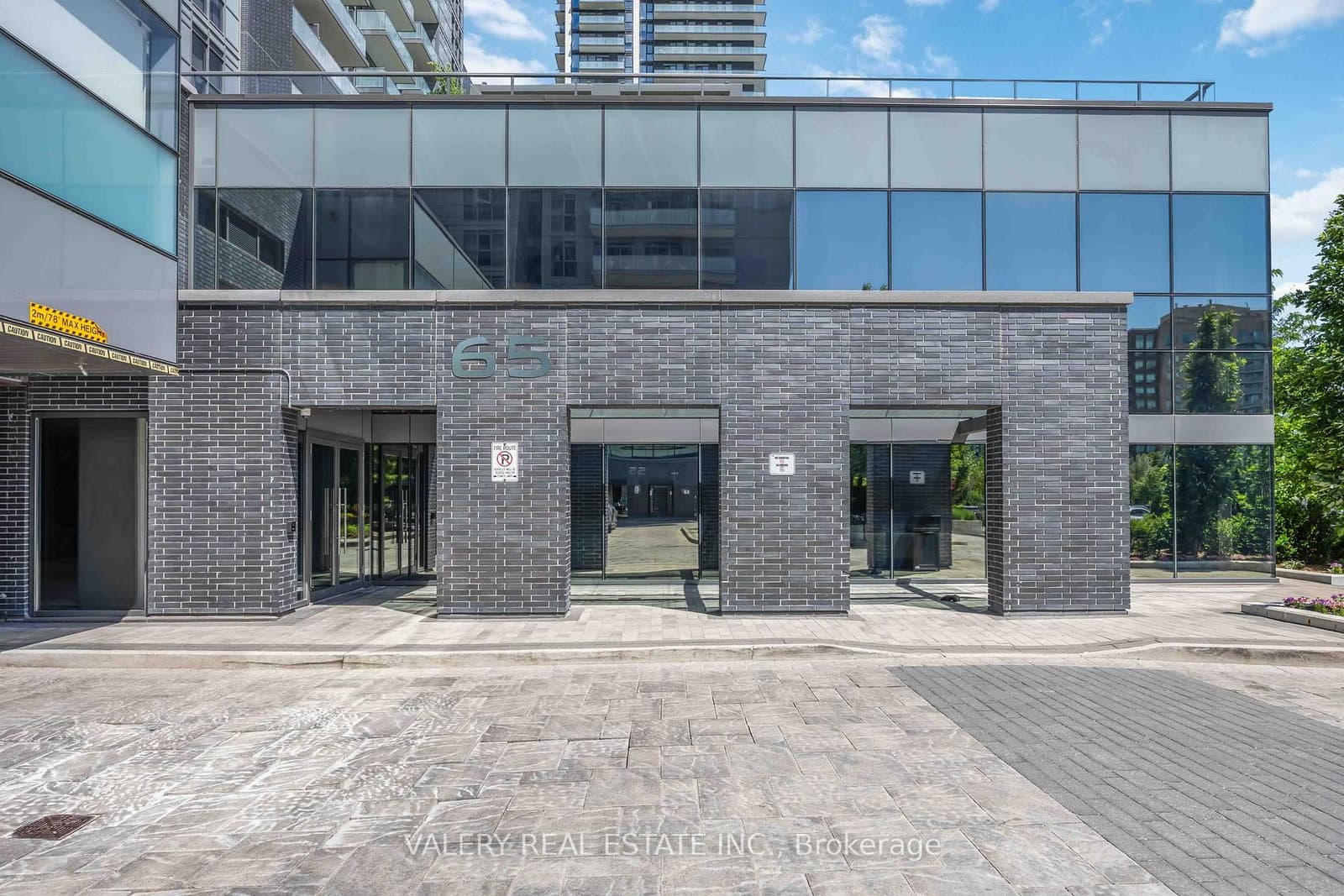 65 Oneida Crescent, Unit 1108 - Image 5