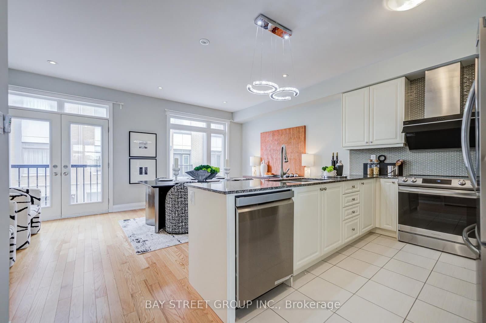 6 Teasel Way - Image 4