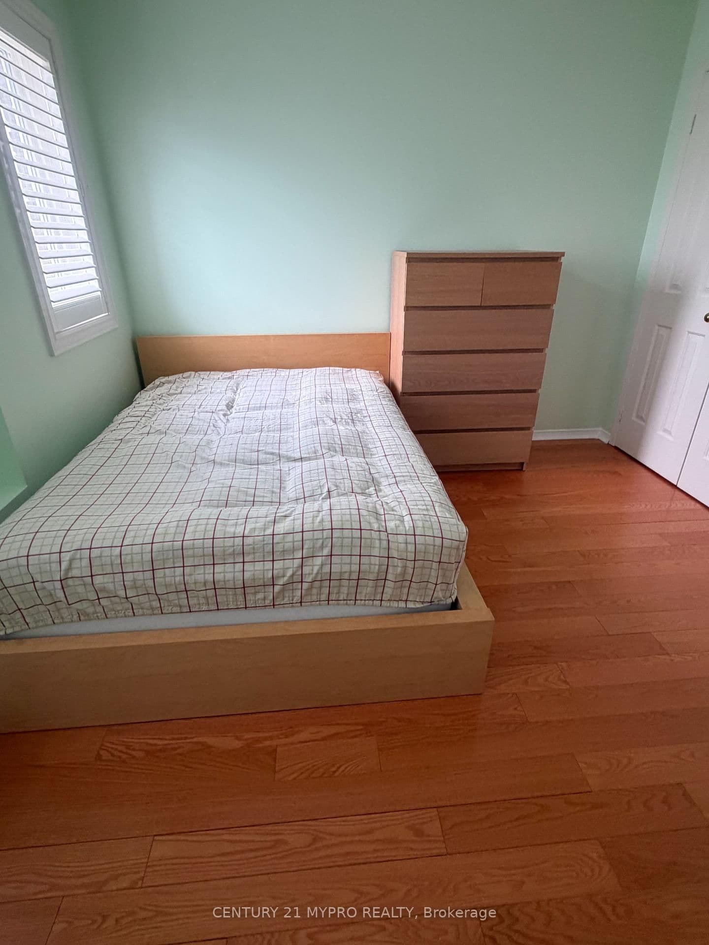 116 Orchard Hill (2nd Floor) Boulevard - Image 3