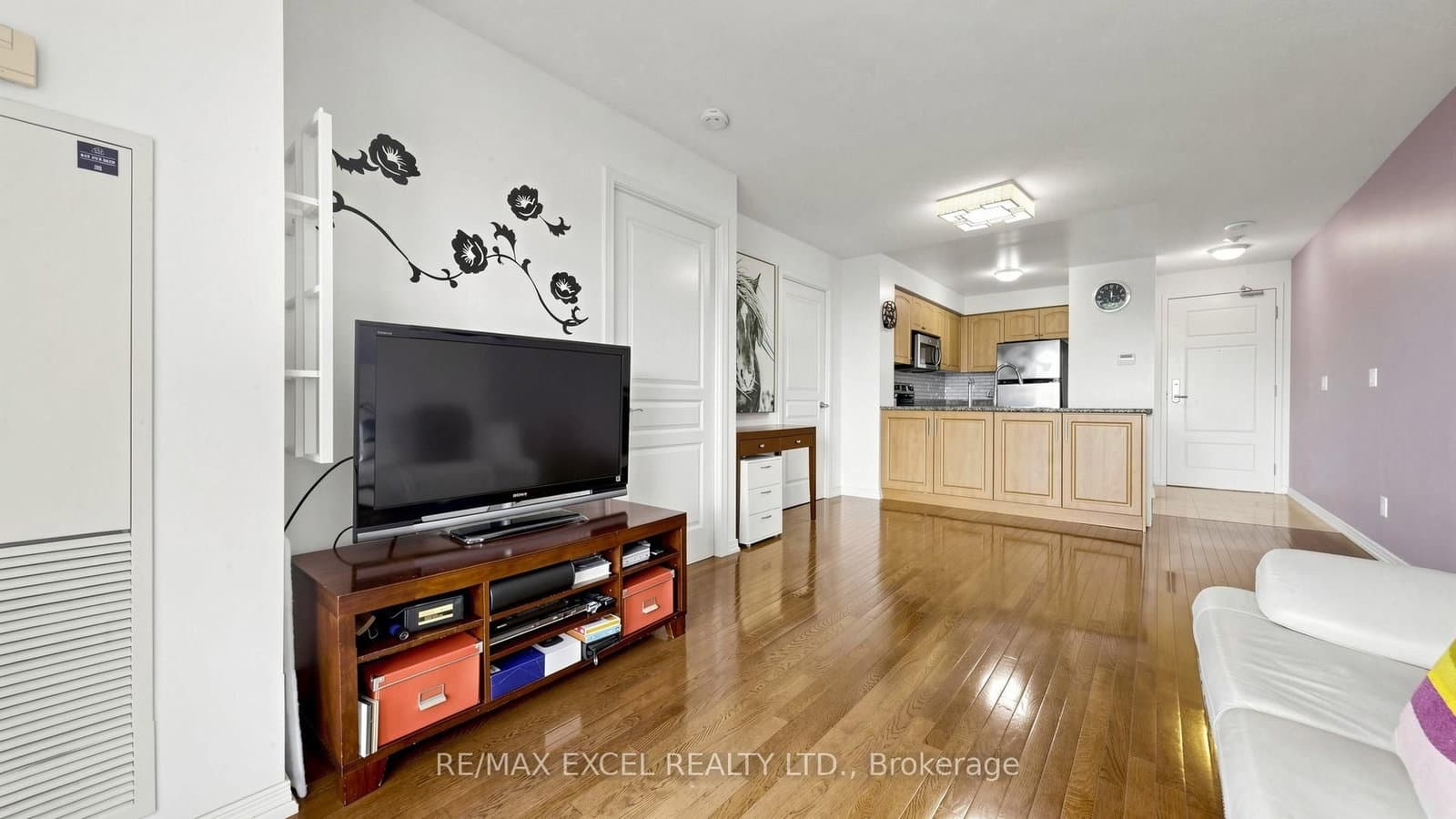 310 Red Maple Road, Unit 318 - Image 6