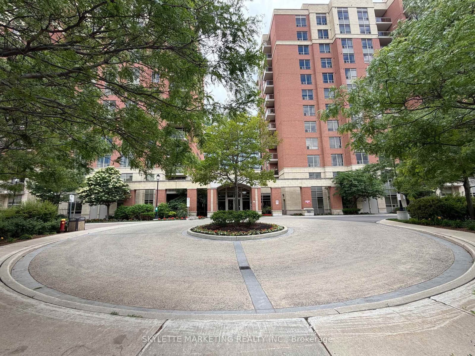 75 King William Crescent, Unit Ph13 - Image 2