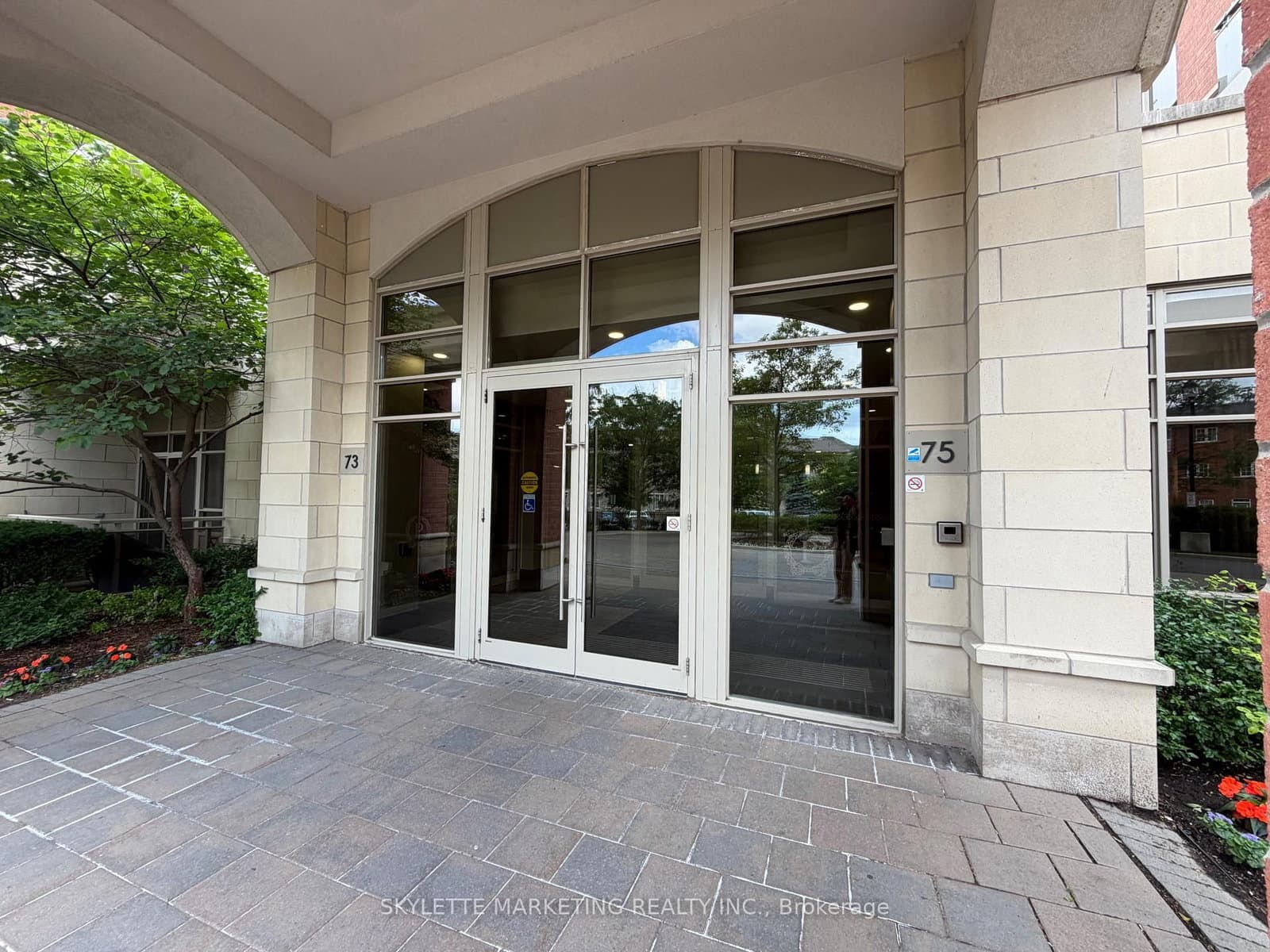 75 King William Crescent, Unit Ph13 - Image 5