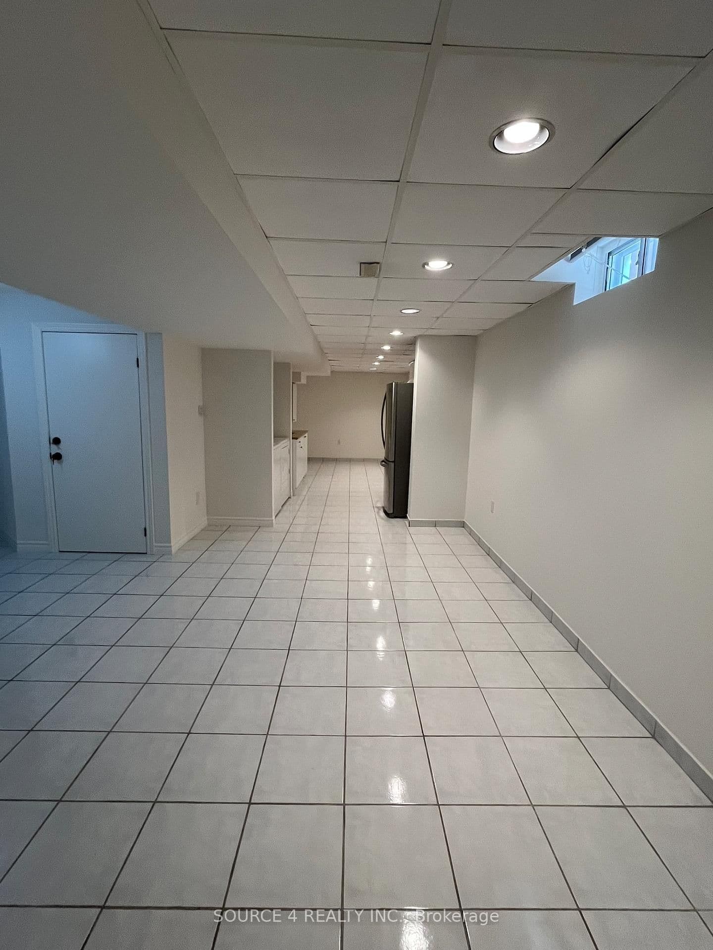 138 Venetian Crescent, Unit Basement - Image 2