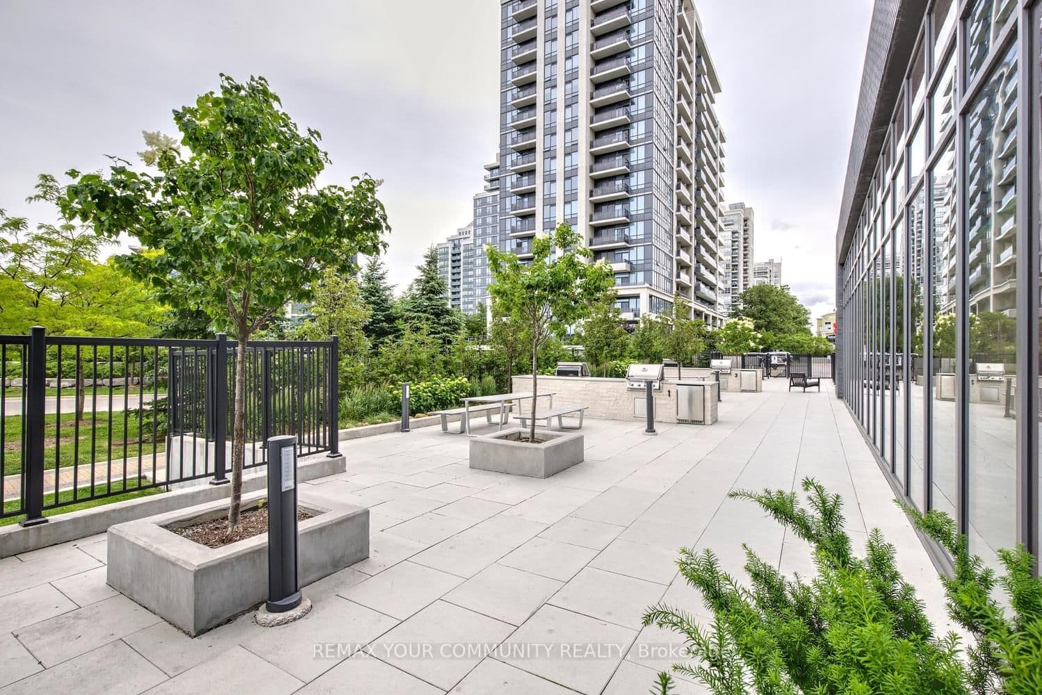 20 Gatineau Drive, Unit 406 - Image 4