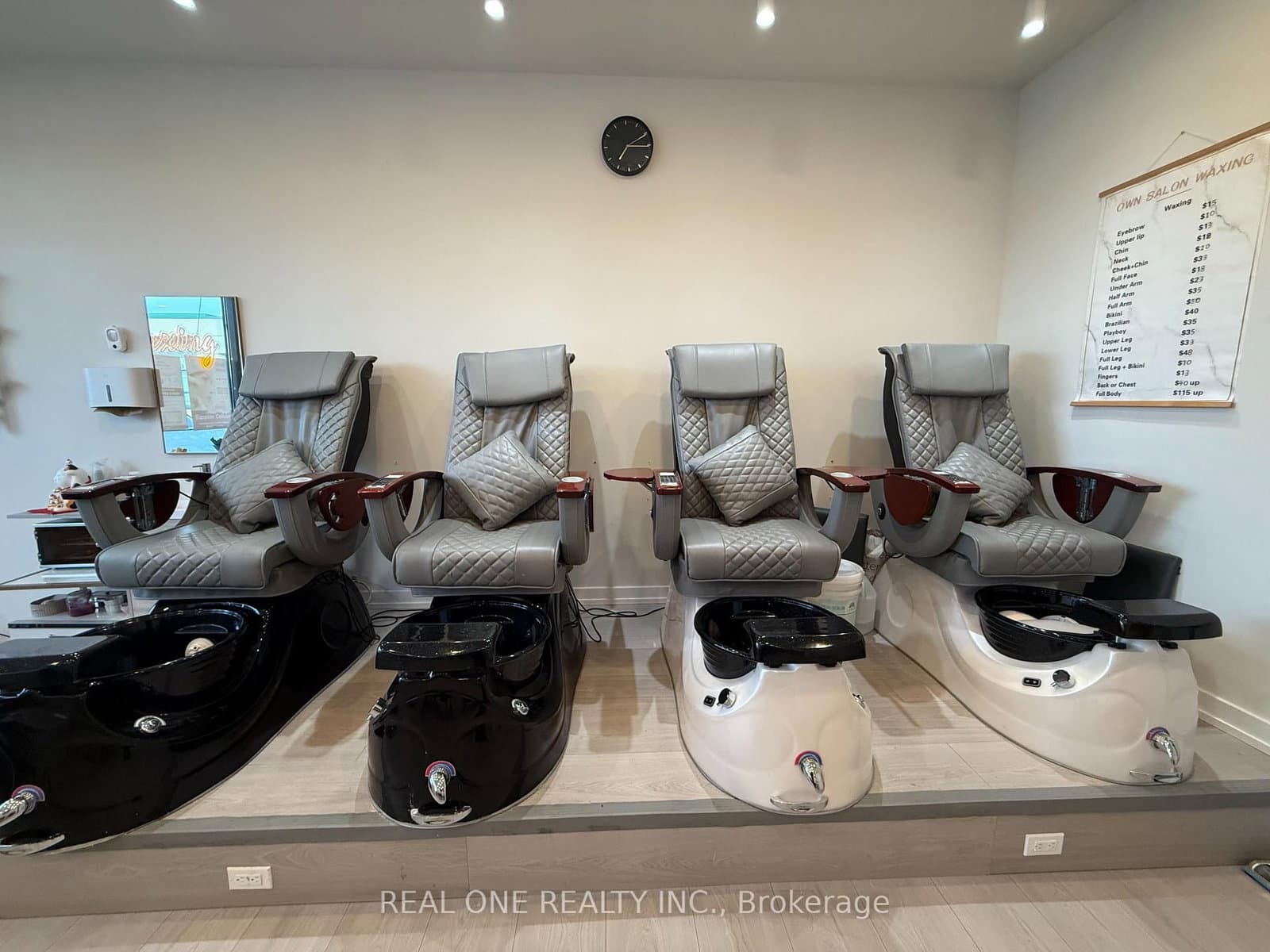8392 kennedy Road, Unit 2 - Image 6