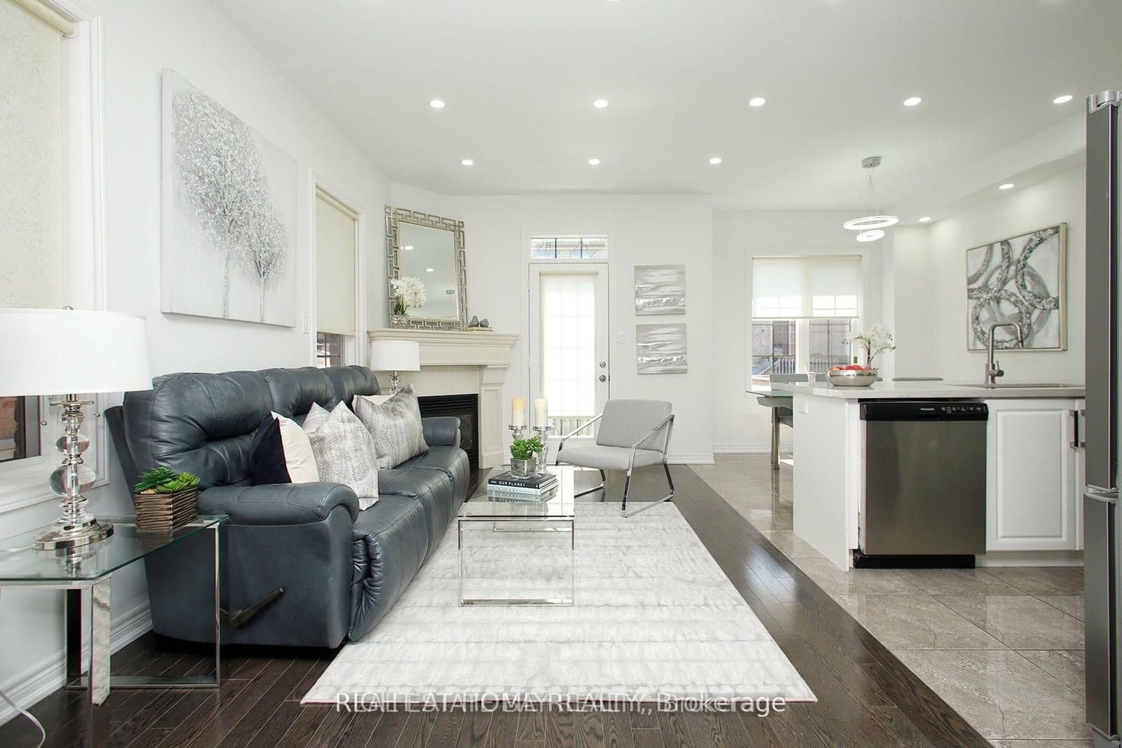 25 Sibella Way - Image 2