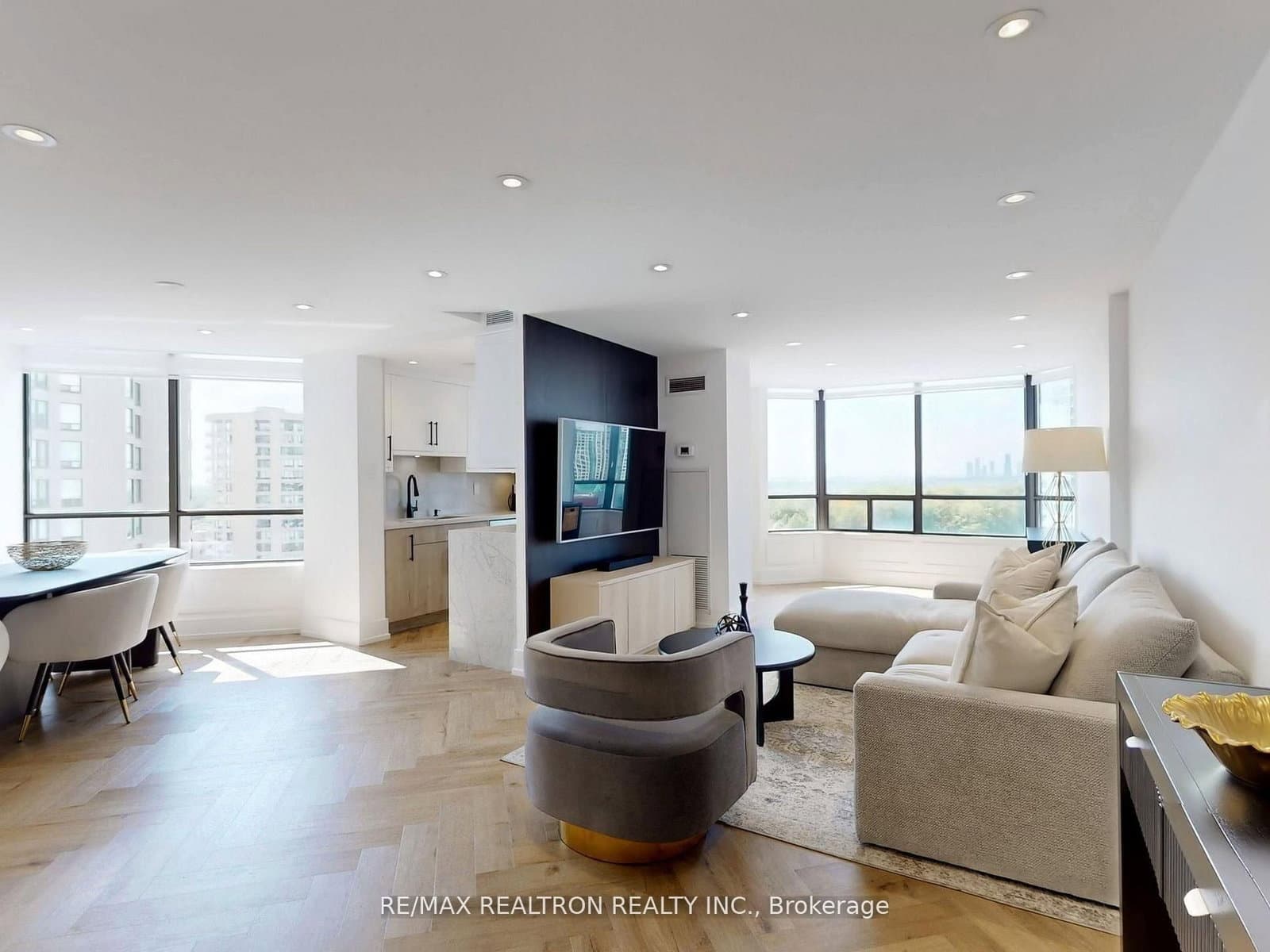 7460 Bathurst Street, Unit 1111 - Image 6
