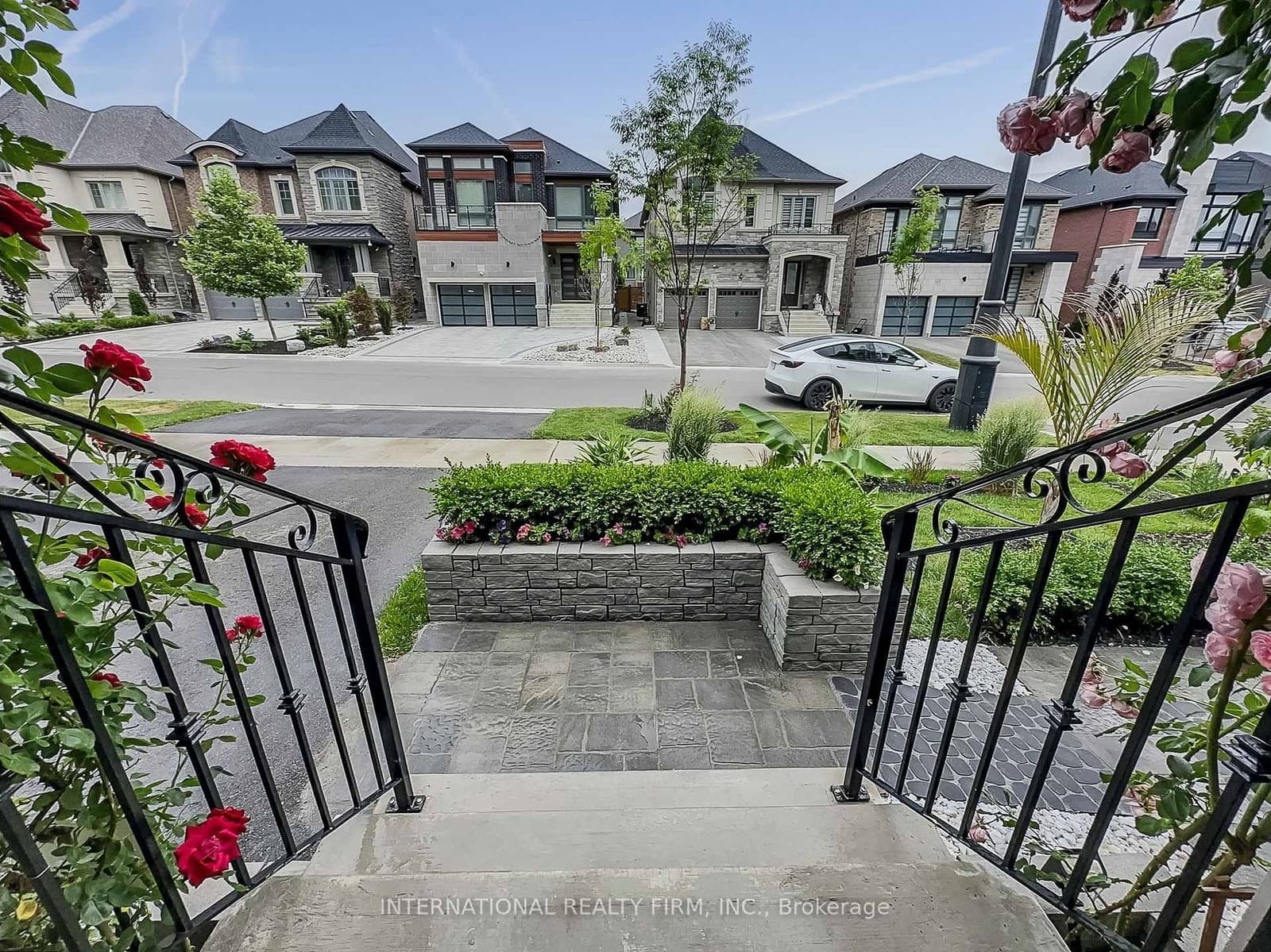 150 Cannes Avenue - Image 6