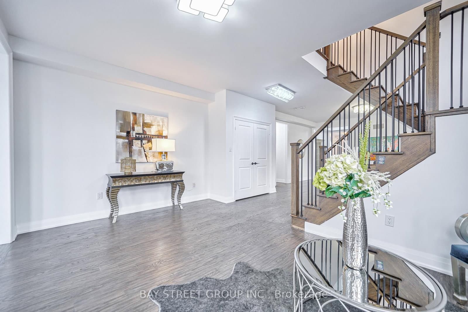 40 Conklin Crescent - Image 5