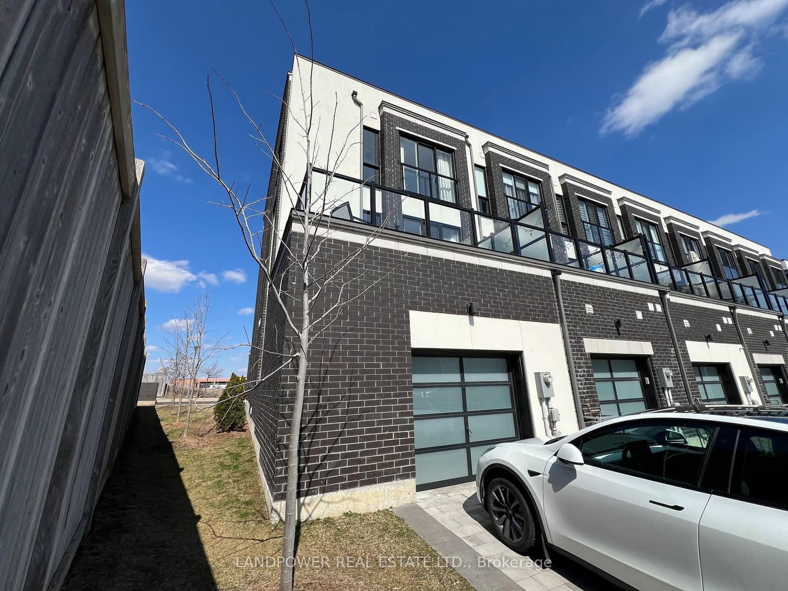 1655 Bur Oak Avenue - Image 4