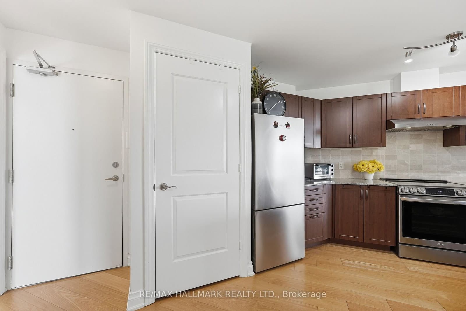 68 Main Street N, Unit 501 - Image 5