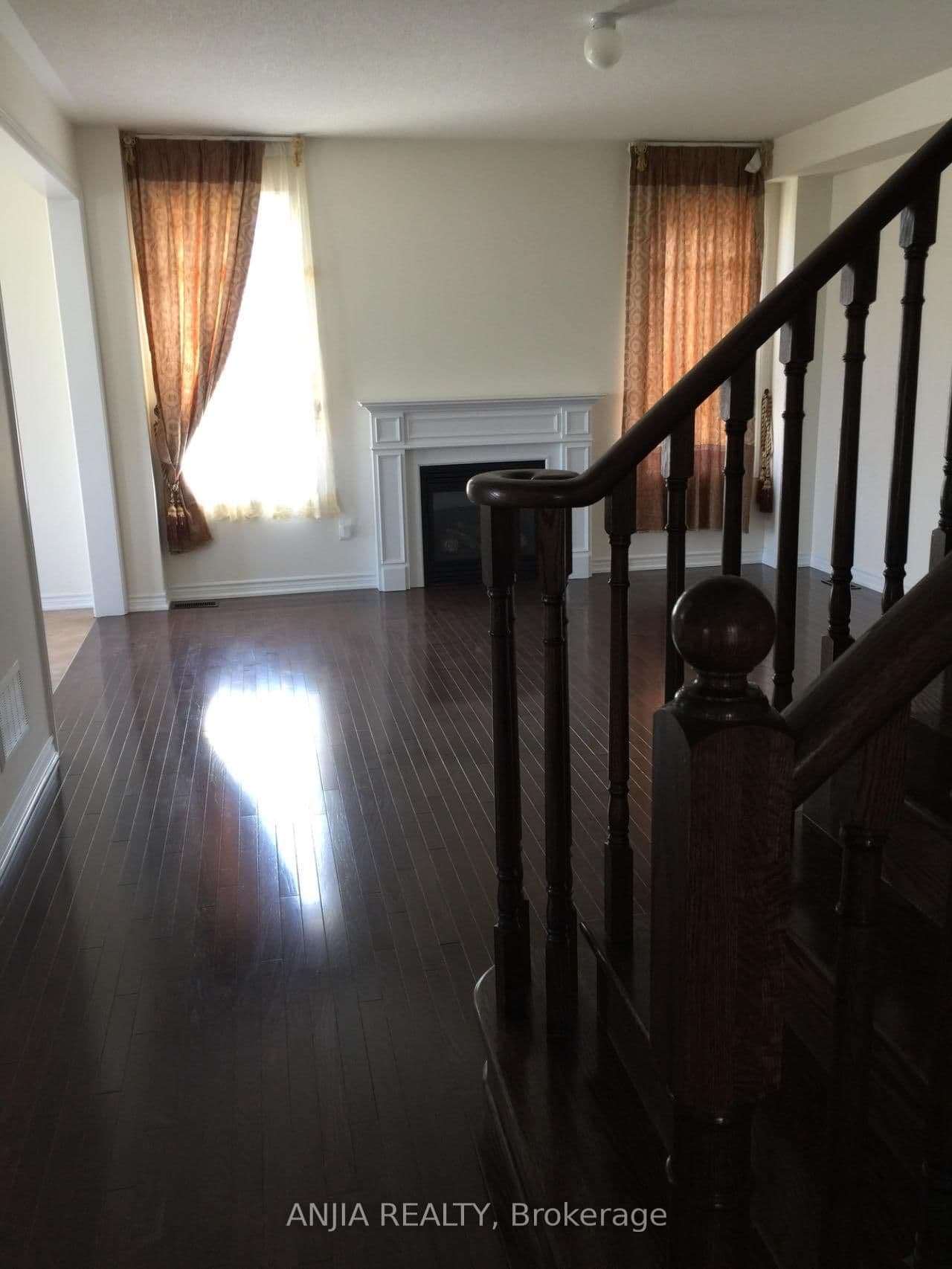 23 Bishop's Gate - Image 3