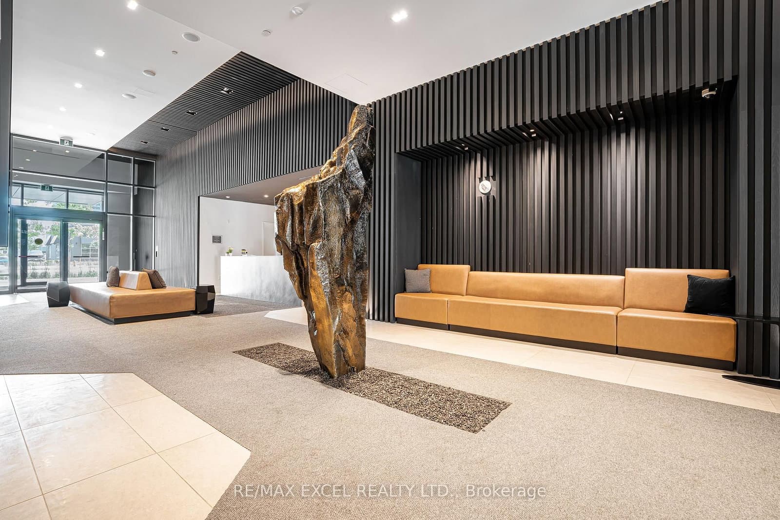 8868 Yonge Street, Unit 1801 - Image 3