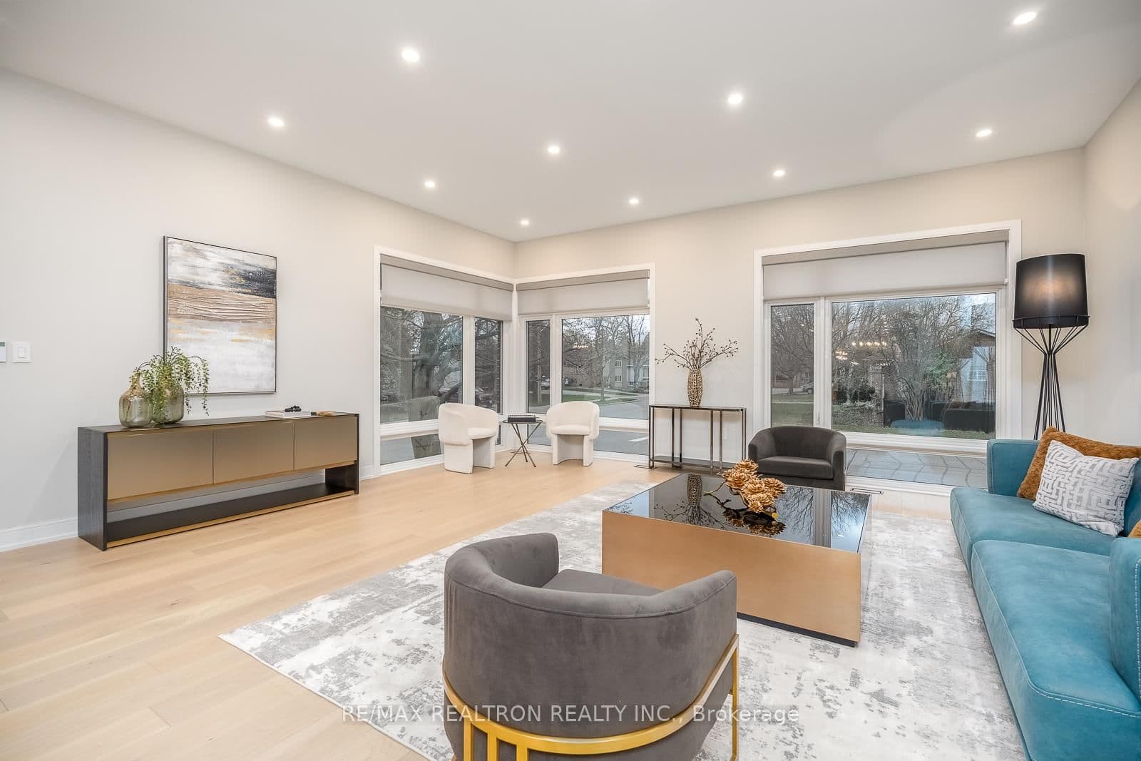 70 Collins Crescent - Image 3