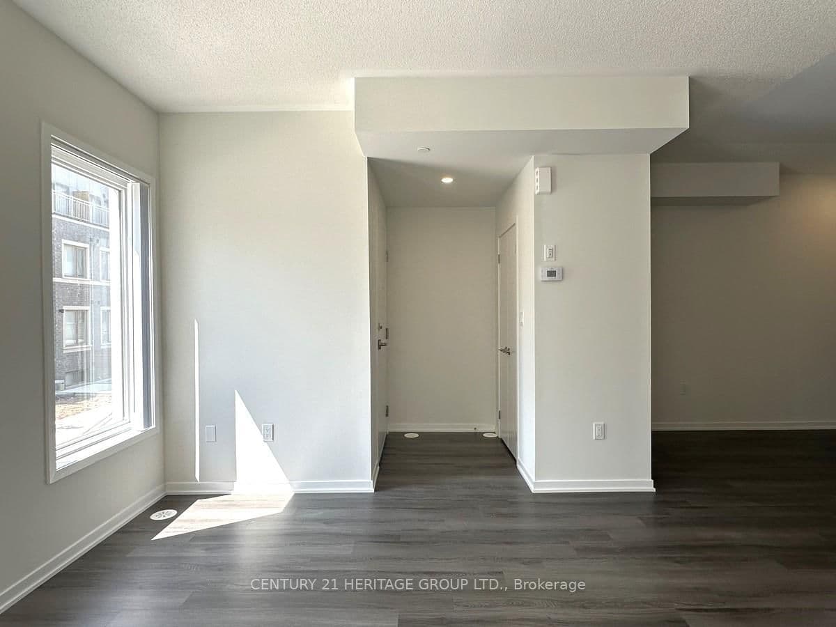 121 Honeycrisp Crescent, Unit TH243 - Image 4