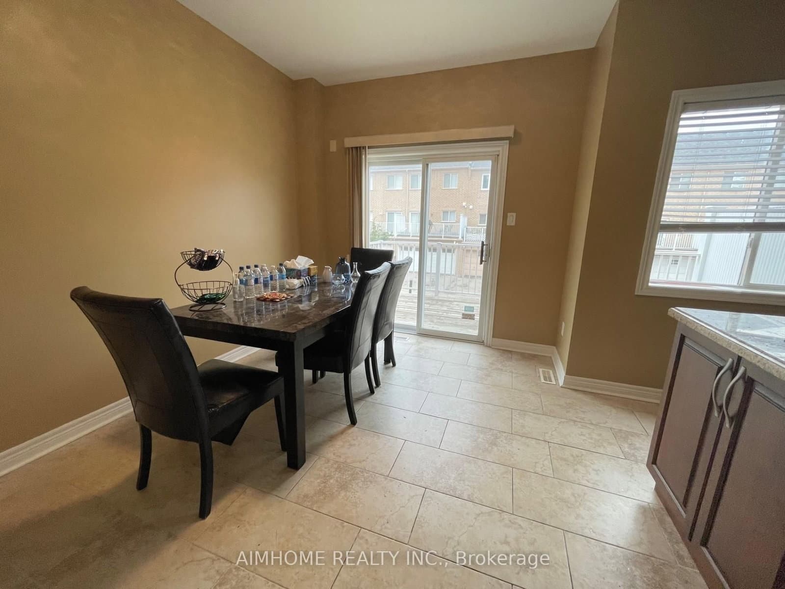 75 Leitchcroft Crescent - Image 6