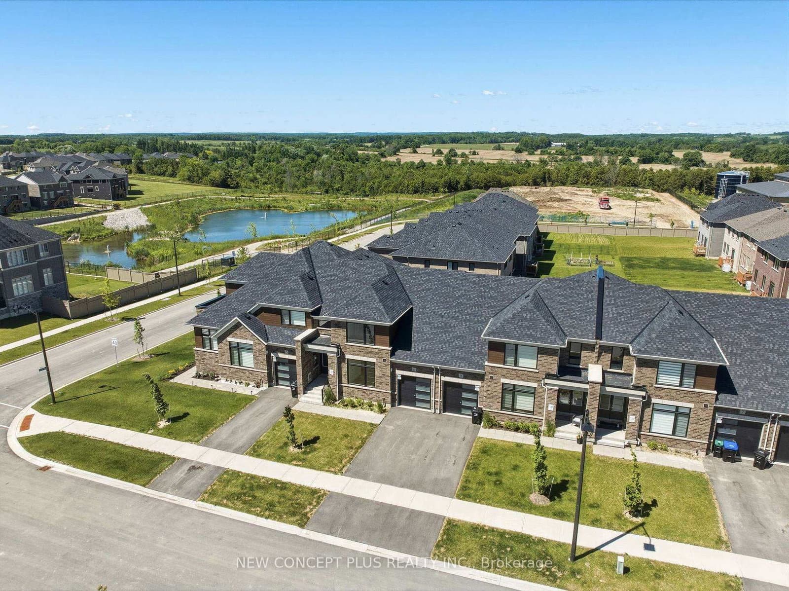11 Bayberry Drive - Image 2