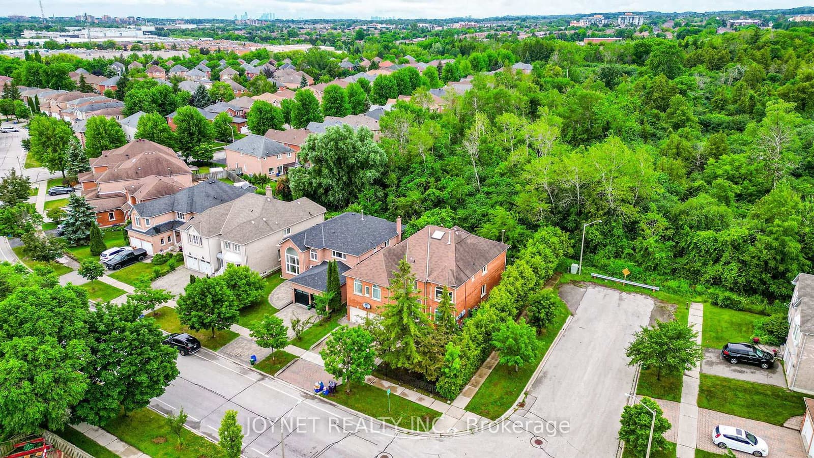 2 Woodriver Street - Image 5
