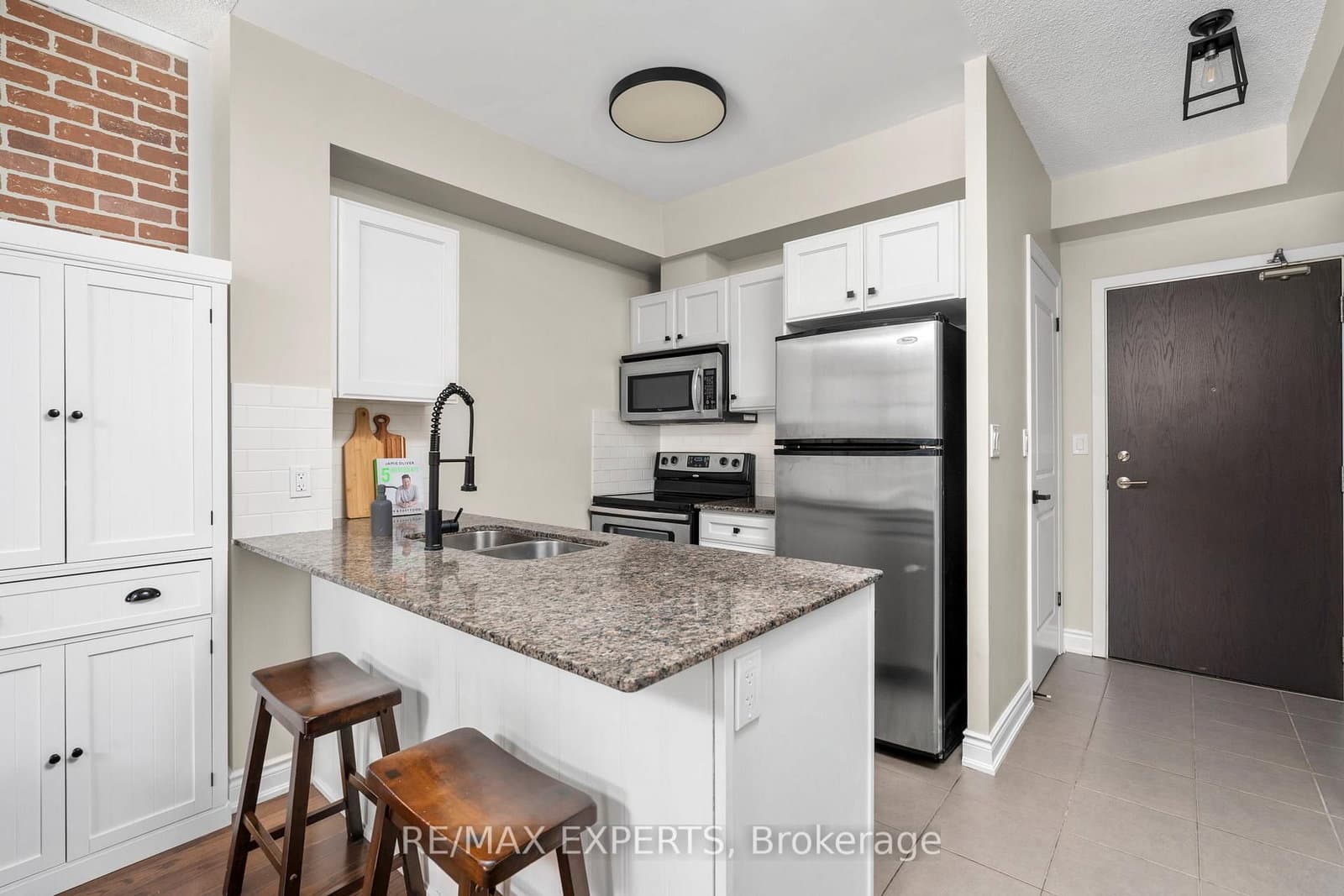 281 Woodbridge Avenue, Unit 301 - Image 6