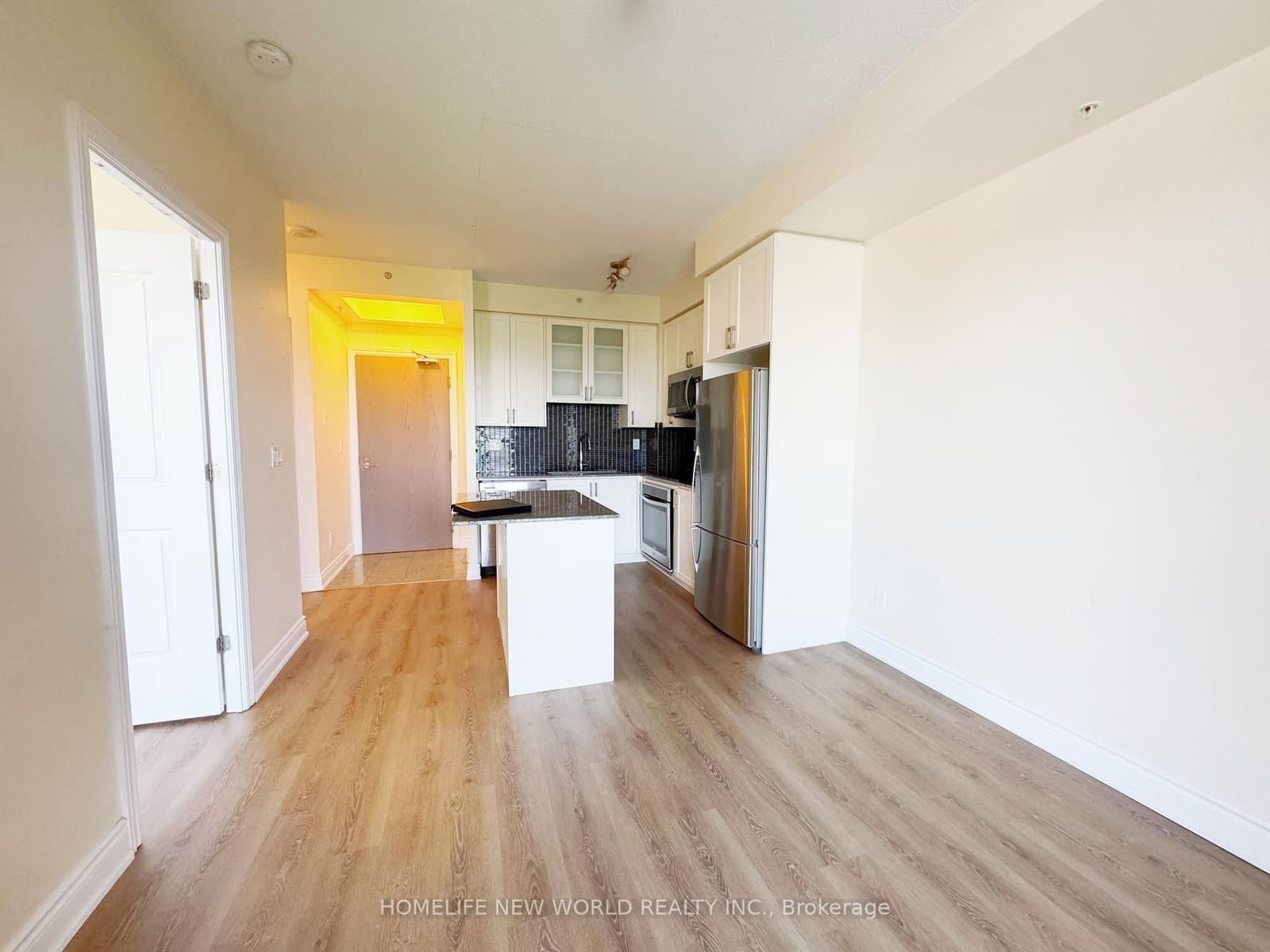 9090 Yonge Street, Unit 603B - Image 3