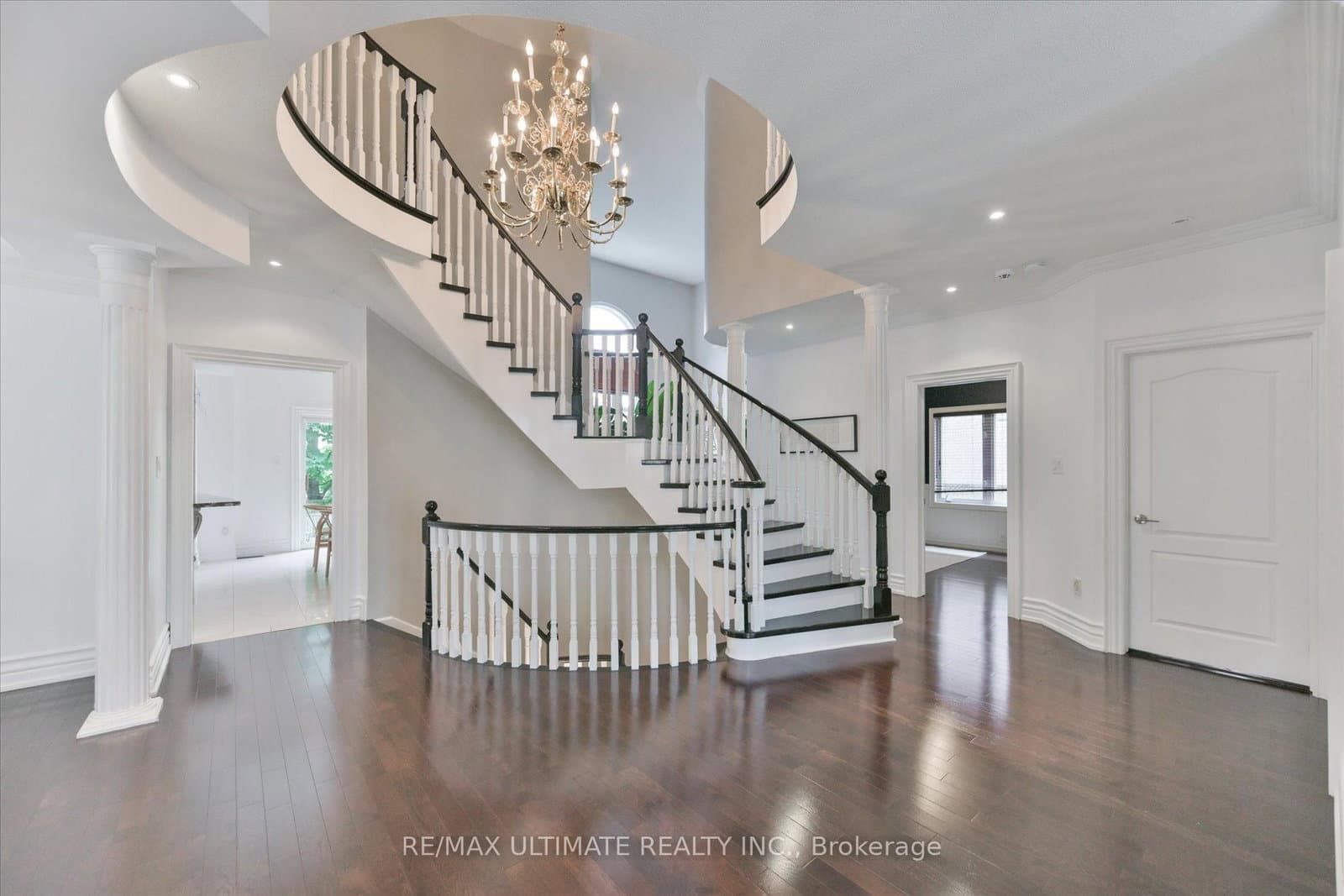 123 Village Green Drive - Image 3