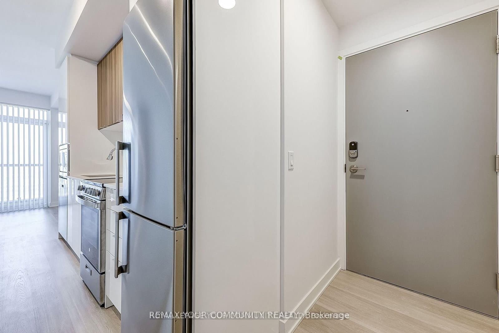 30 Upper Mall Way, Unit 3006 - Image 4