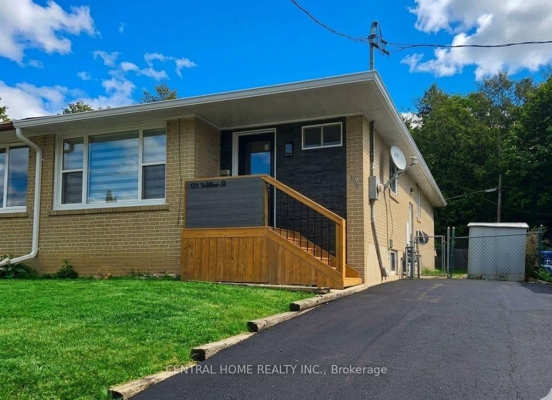 137 Willow Lane - Image 1