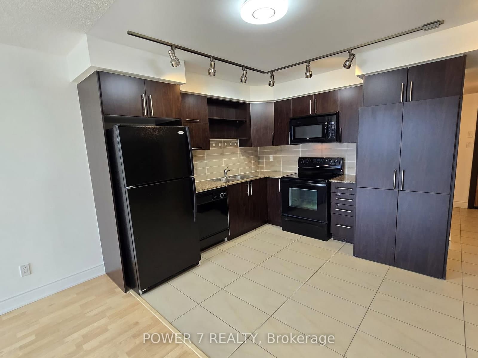60 South Town Centre Boulevard, Unit 502 - Image 6