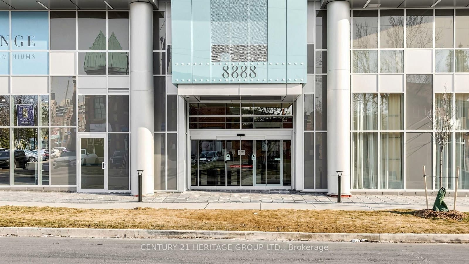 8888 Yonge Street, Unit 622 - Image 3