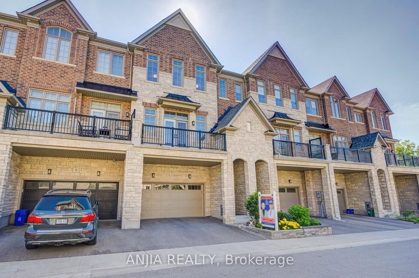 7 Beaufort Way - Image 2