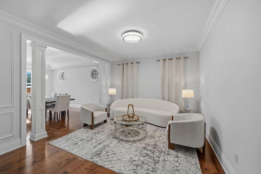 9 William Bowes Boulevard - Image 5