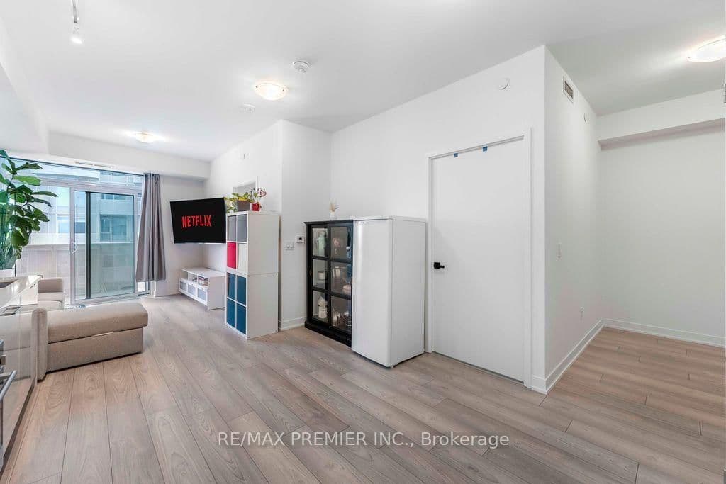10 Abeja Street, Unit 816 - Image 4