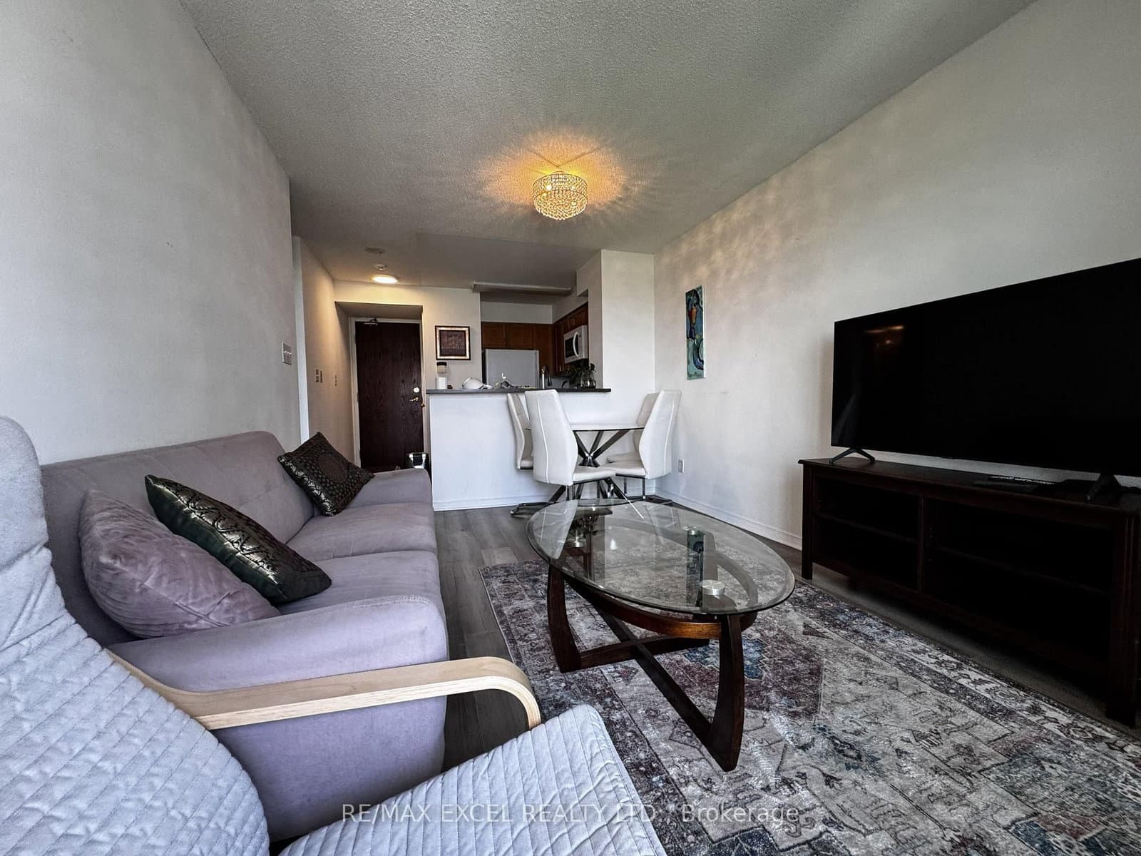 39 Oneida Crescent, Unit Lph10 - Image 3