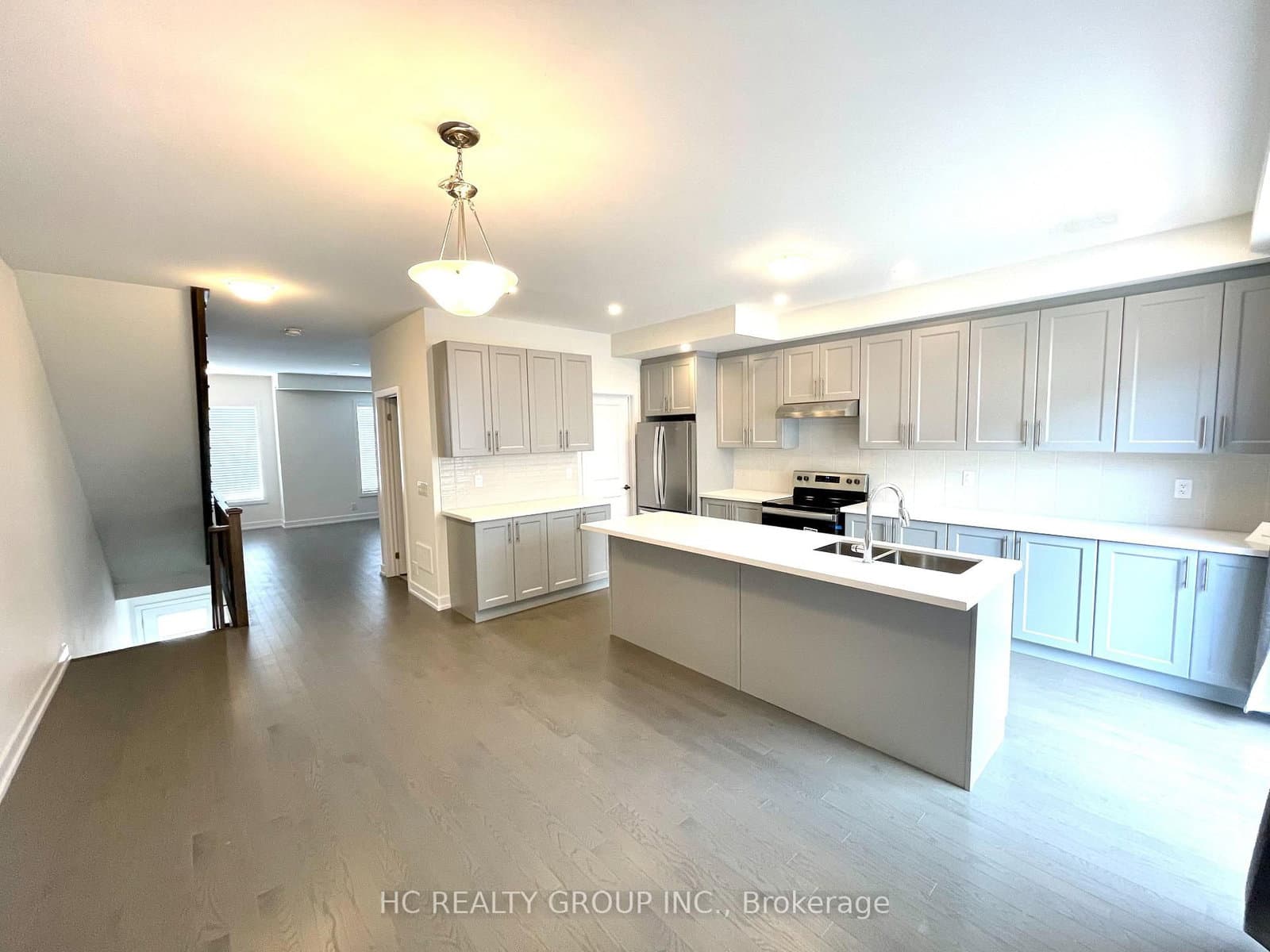 24 Guardhouse Crescent - Image 3