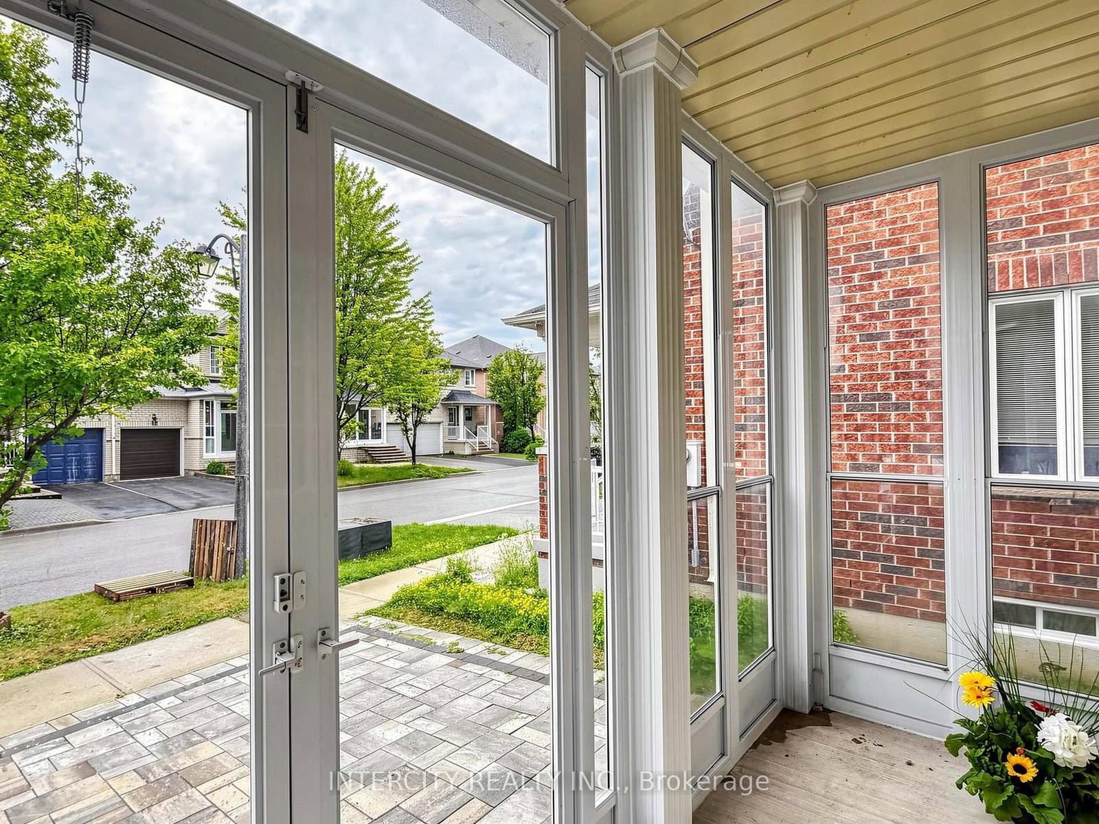 11 Charles Sturdy Road - Image 5