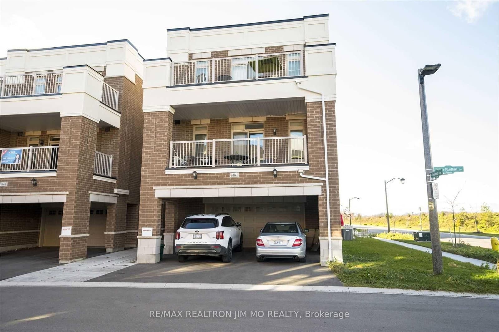 22 John Rudkin Lane - Image 2