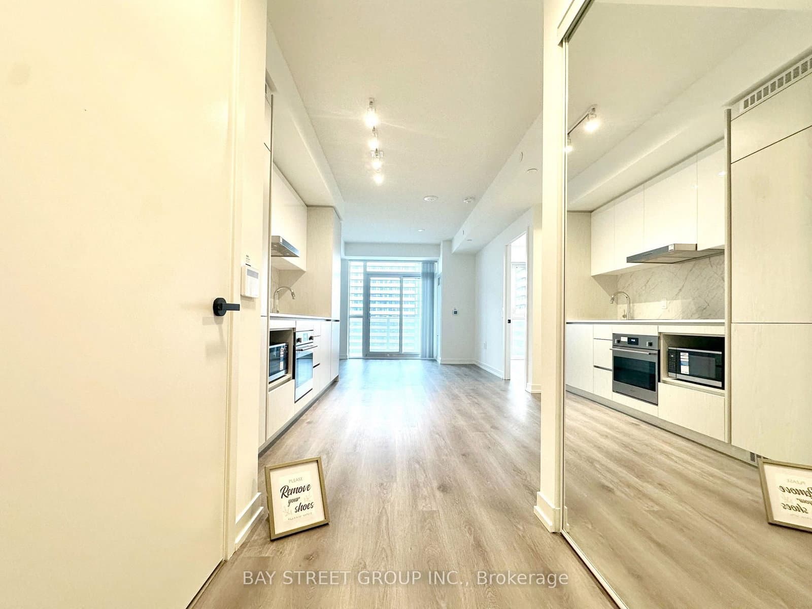 28 Interchange Way, Unit 4102 - Image 2