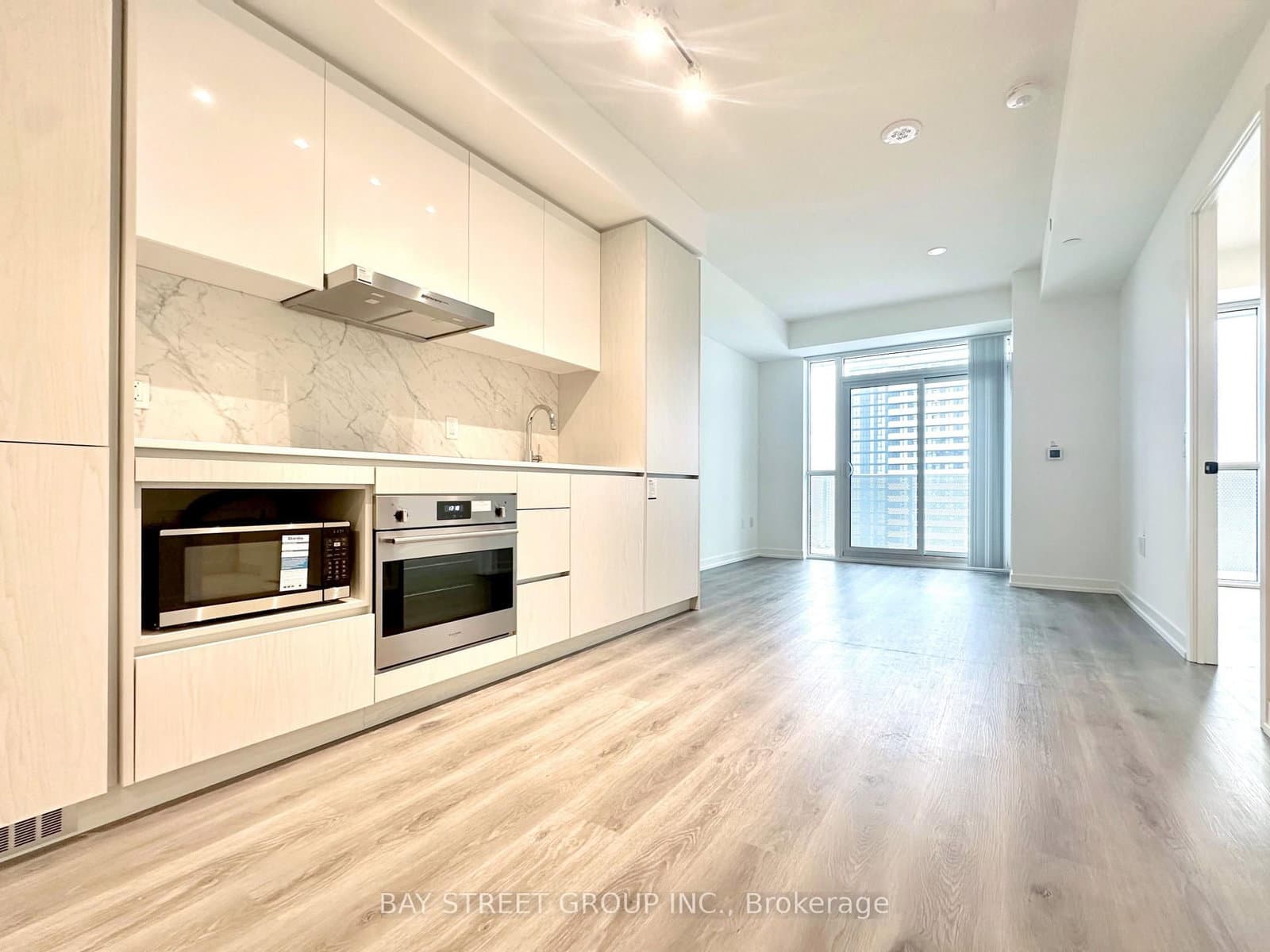 28 Interchange Way, Unit 4102 - Image 3