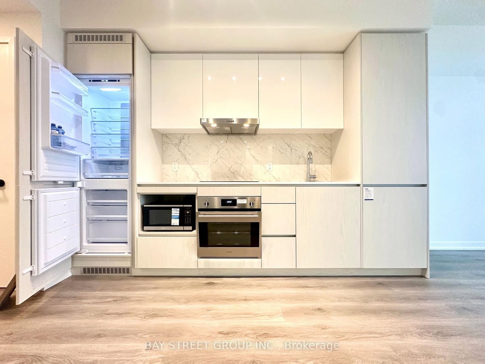 28 Interchange Way, Unit 4102 - Image 6