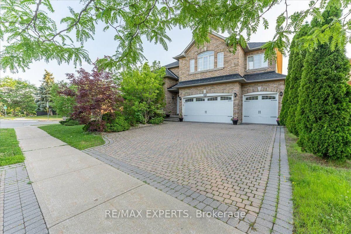 110 Velmar Drive - Image 2