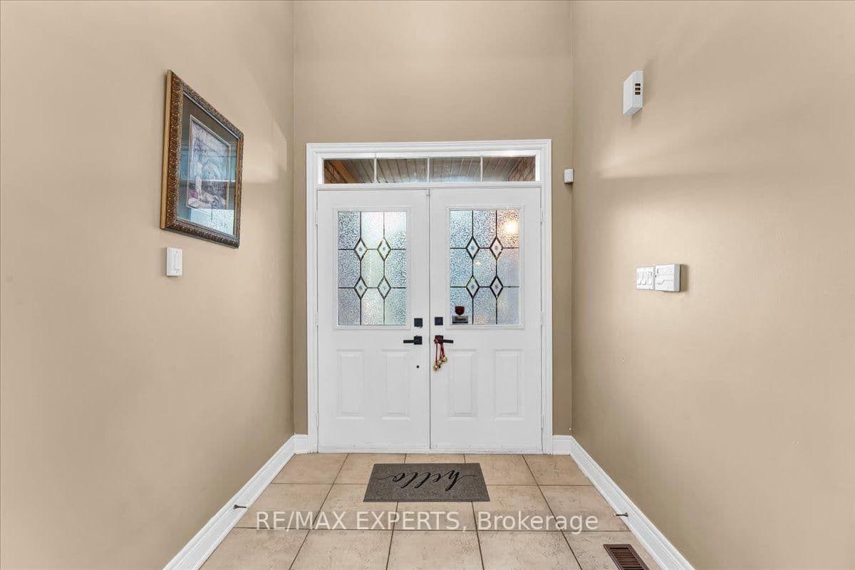 110 Velmar Drive - Image 4