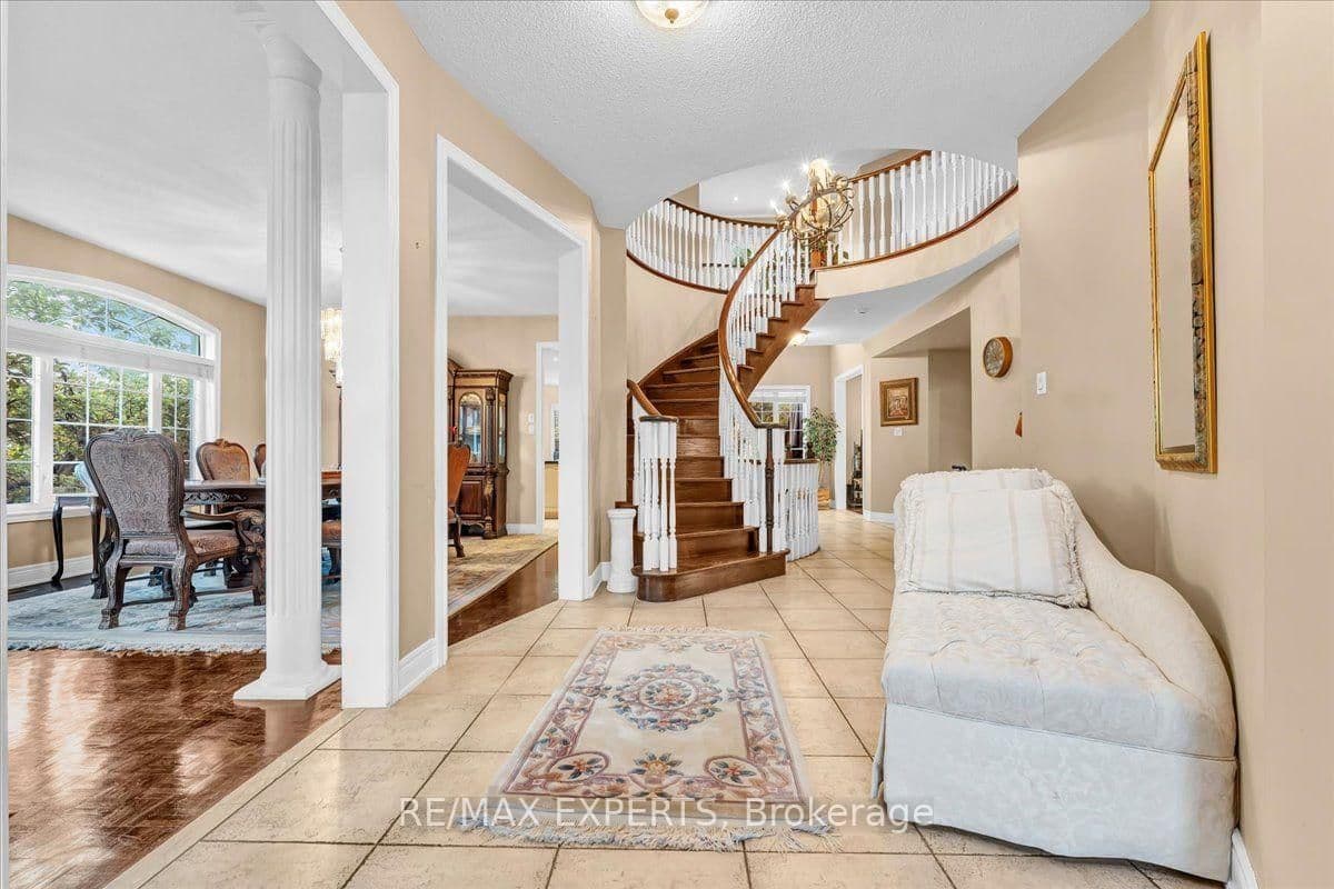 110 Velmar Drive - Image 5